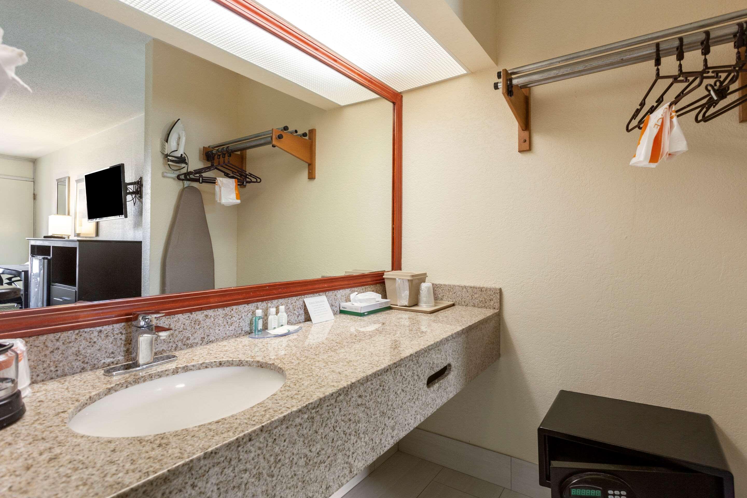 Quality Inn St George I-95 St. George Esterno foto