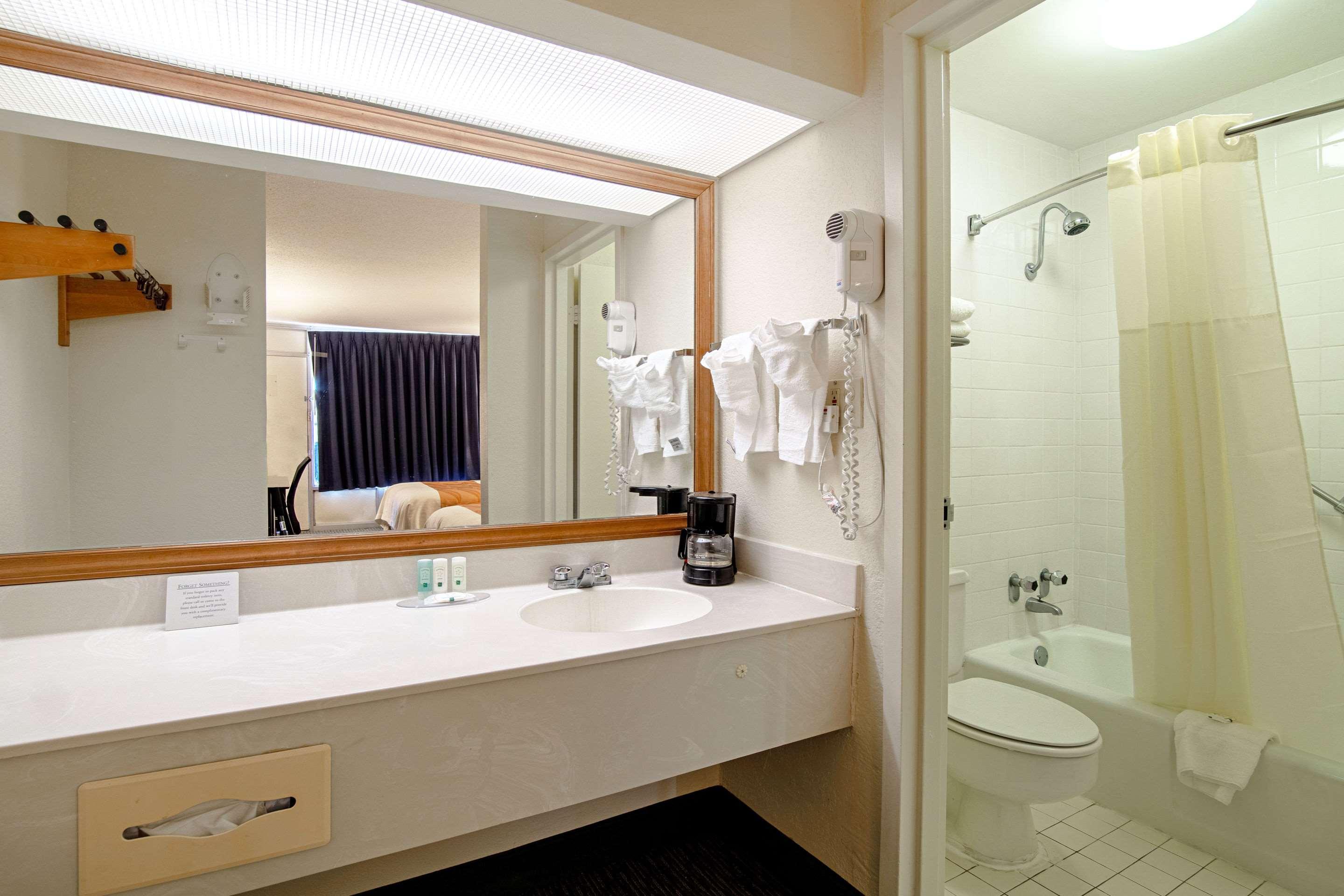 Quality Inn St George I-95 St. George Esterno foto